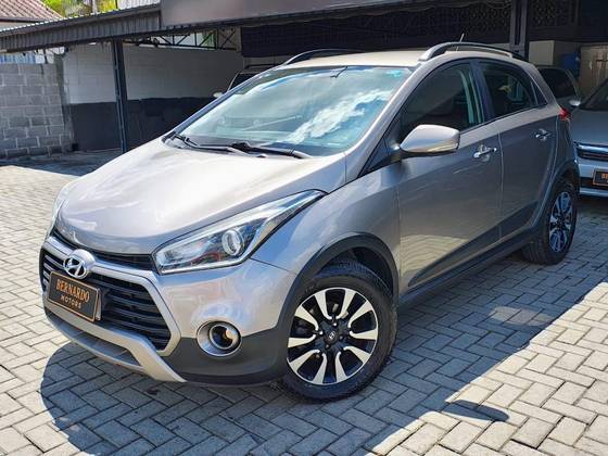 HYUNDAI HB20X 1.6 16V PREMIUM FLEX 4P AUTOMÁTICO HYUNDAI HB20X 1.6 16V PREMIUM FLEX 4P AUTOMÁTICO